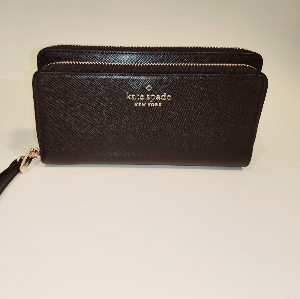 NWT Kate Spade Large Carry Zip Wristlet